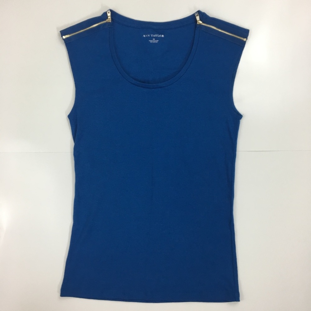 ❤️• Ann Taylor Cotton Tee •